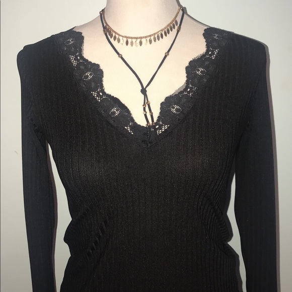 Black long sleeve tee shirt - Picture 2 of 3